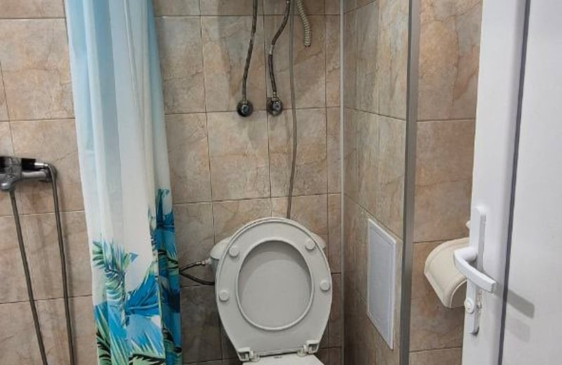 Alquiler de un apartamento acogedor y compacto de dos habitaciones en el barrio de Levski, Varna, Bulgaria